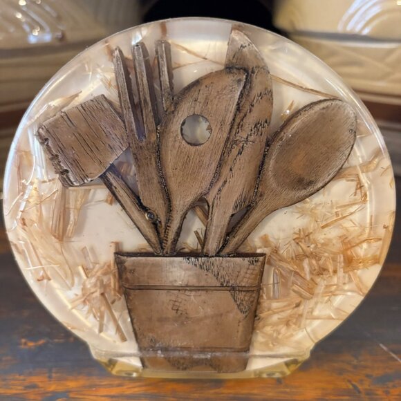 Vtg MCM Resin Napkin Holder W/Wood Inlay Design - Picture 3 of 7